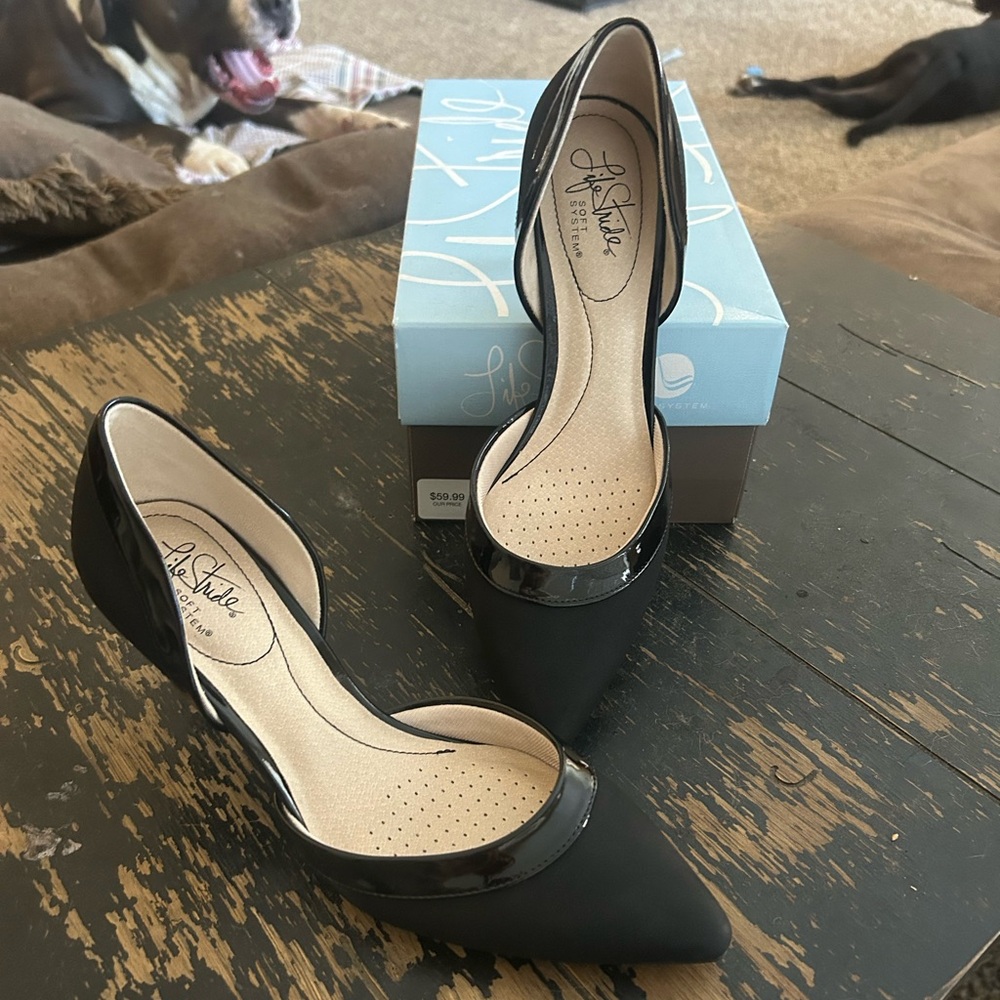 Life Stride Saldana Heels. NWOT and box.